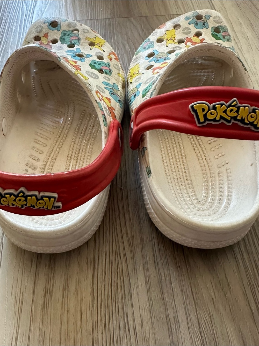 CROCS Kids Pokémon Clog Limited Edition J2 boys girls - Picture 3 of 4